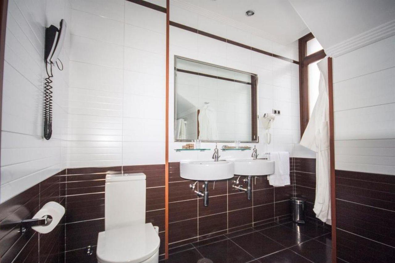 Hospedium Hotel La Casona Del Conde 노레나 외부 사진
