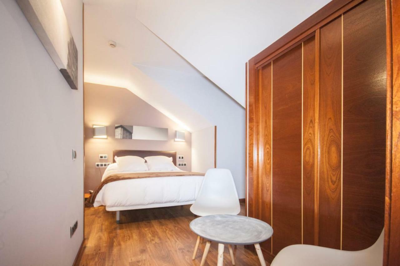 Hospedium Hotel La Casona Del Conde 노레나 외부 사진