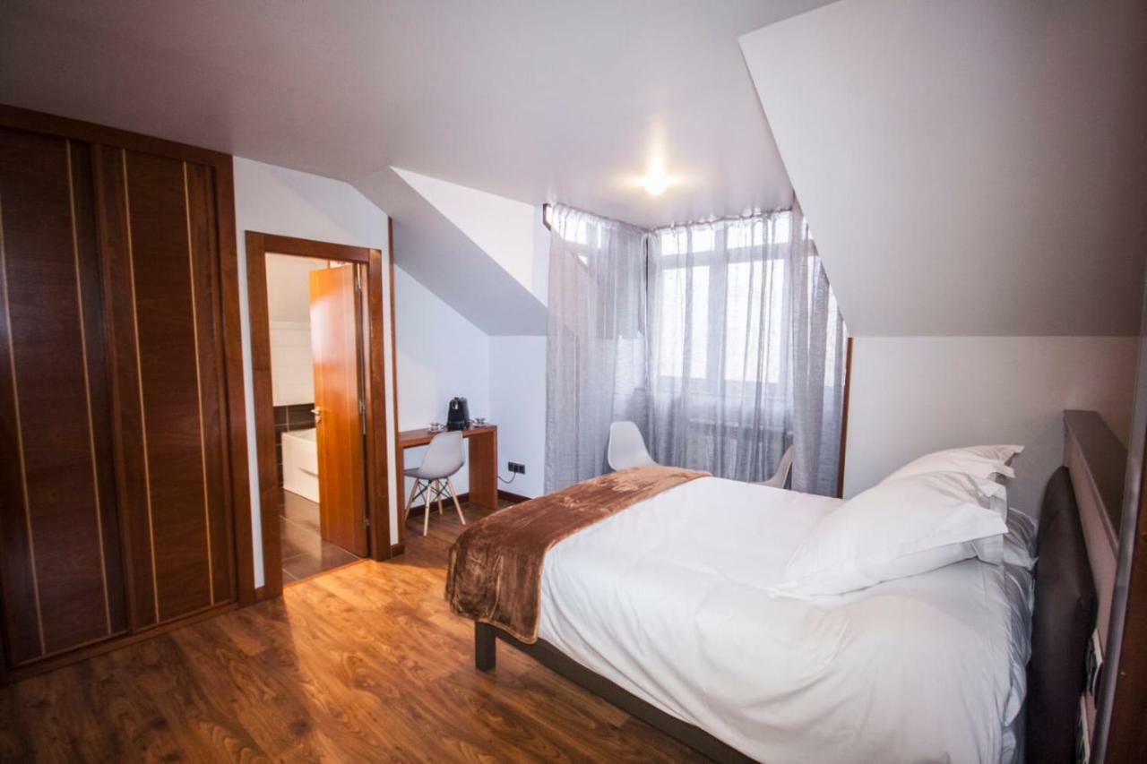 Hospedium Hotel La Casona Del Conde 노레나 외부 사진