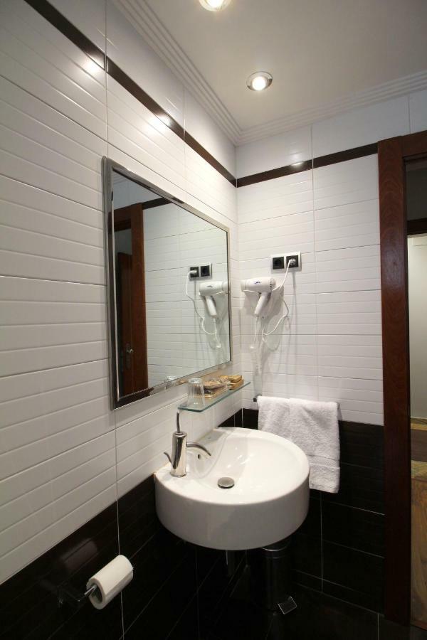 Hospedium Hotel La Casona Del Conde 노레나 외부 사진