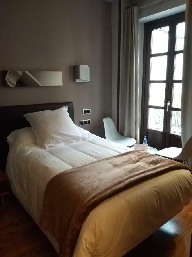 Hospedium Hotel La Casona Del Conde 노레나 외부 사진